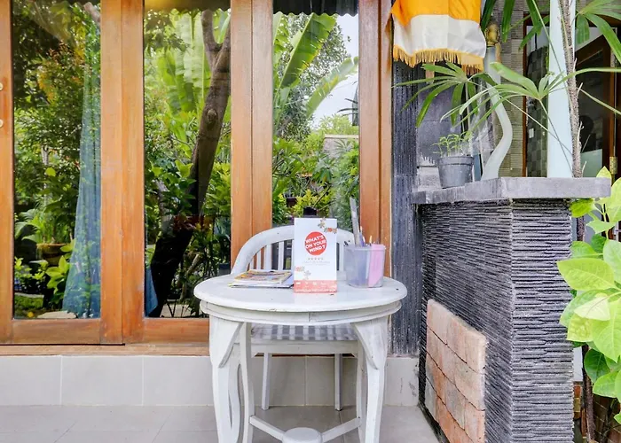 Oyo 90167 Kubu Gdk Pertiwi Hotel