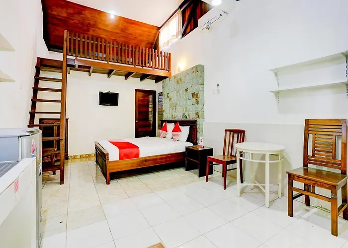 Oyo 90167 Kubu Gdk Pertiwi Hotel