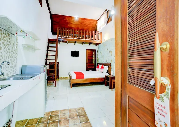 Oyo 90167 Kubu Gdk Pertiwi Hotel 2*