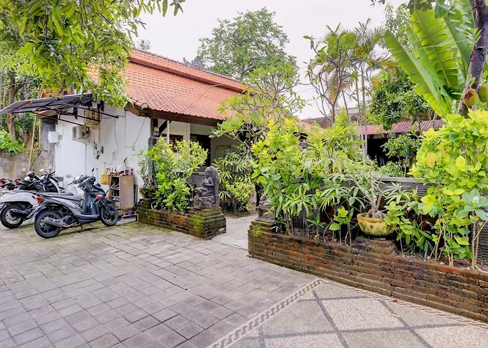 Oyo 90167 Kubu Gdk Pertiwi Legian